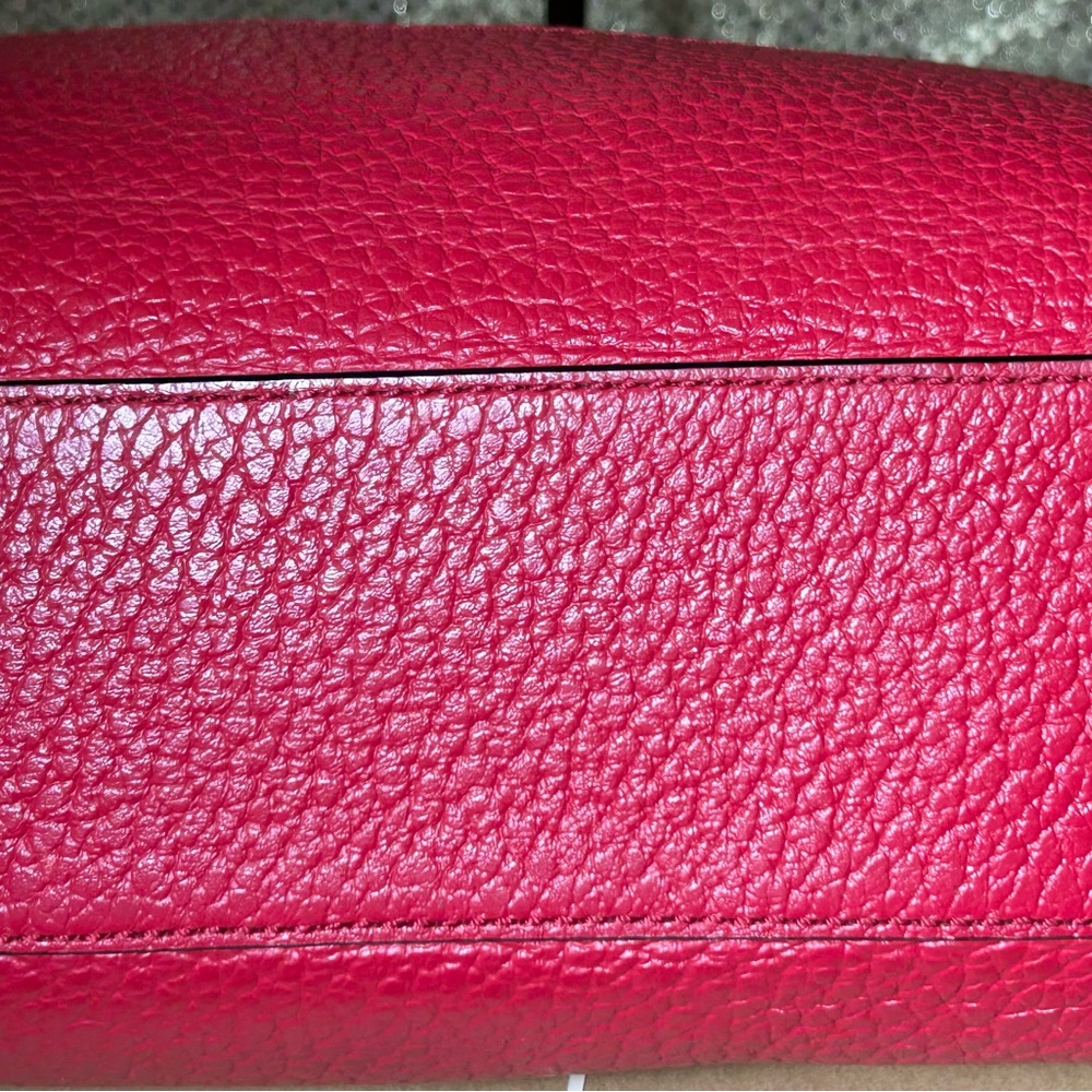 Kate Spade NY Red Pebbled Leather Hobo Bag w/Gold Keychain 15” x 11” x 3” EUC - Picture 7 of 14